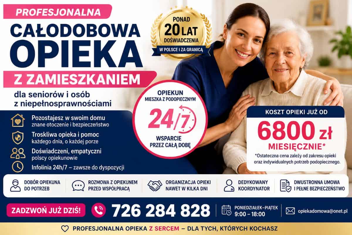 Uśmiechnięta opiekunka obejmuje starszą kobietę; ogłoszenie dotyczące całodobowej opieki od 6800 zł/miesiąc wraz z numerem kontaktowym.